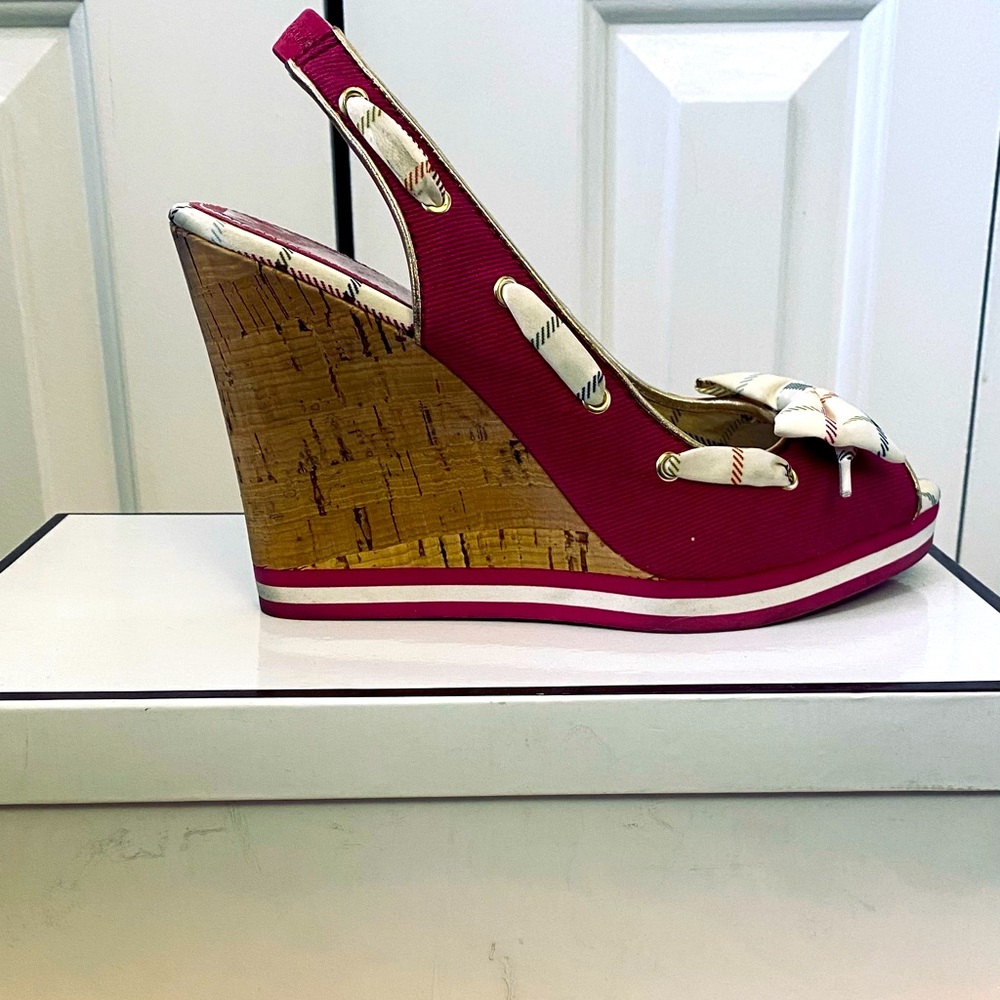 8.5 Coach babydoll wedges.